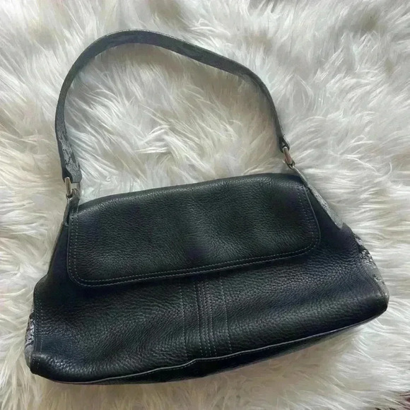 Kenneth Cole Black Leather Hobo Bag with Snake Embossed Details y2k - Picture 16 of 16